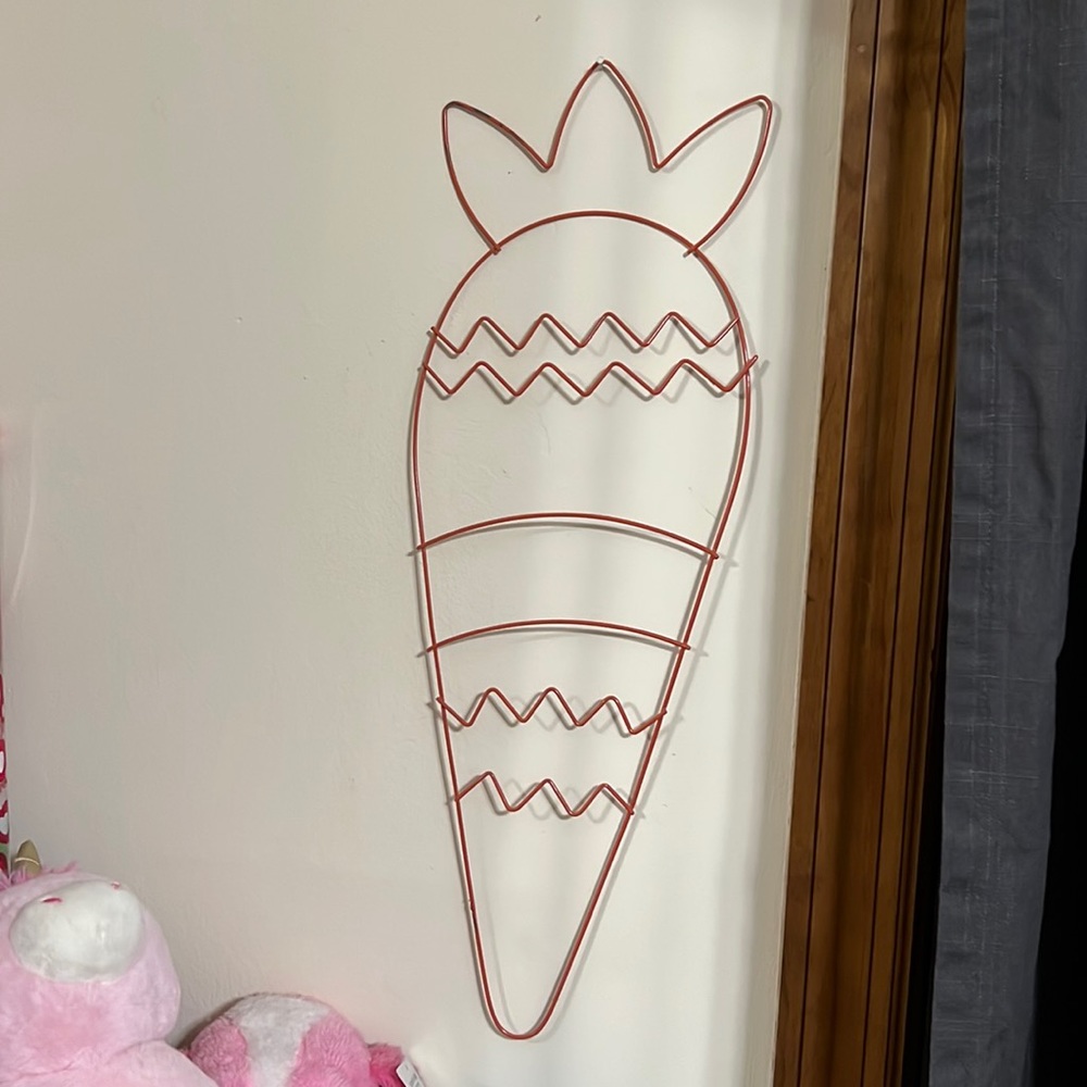 Metal Decorative Carrot - Easter